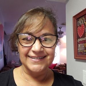 Meet your Posher, Carla